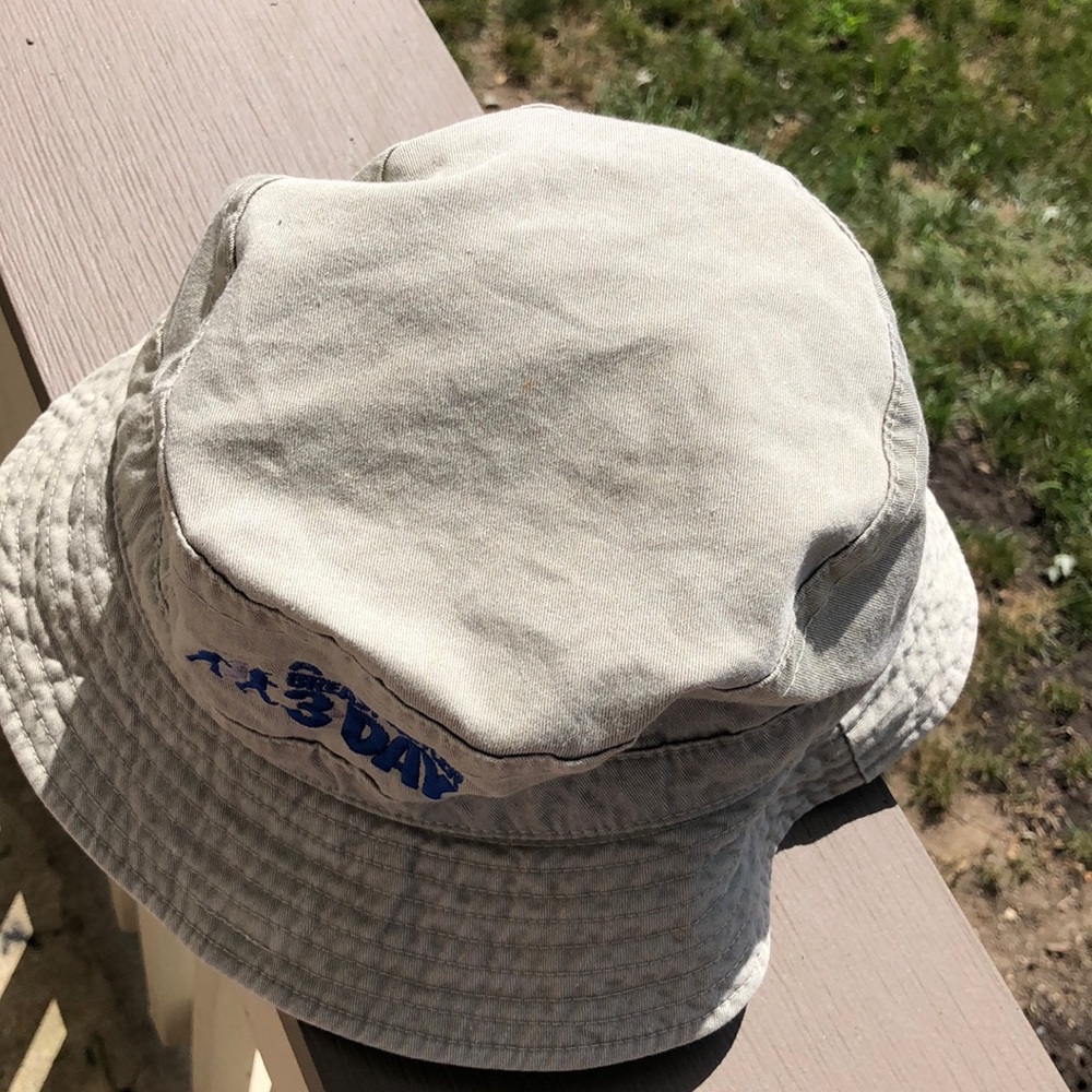 Bucket Hat - Picture 6 of 7